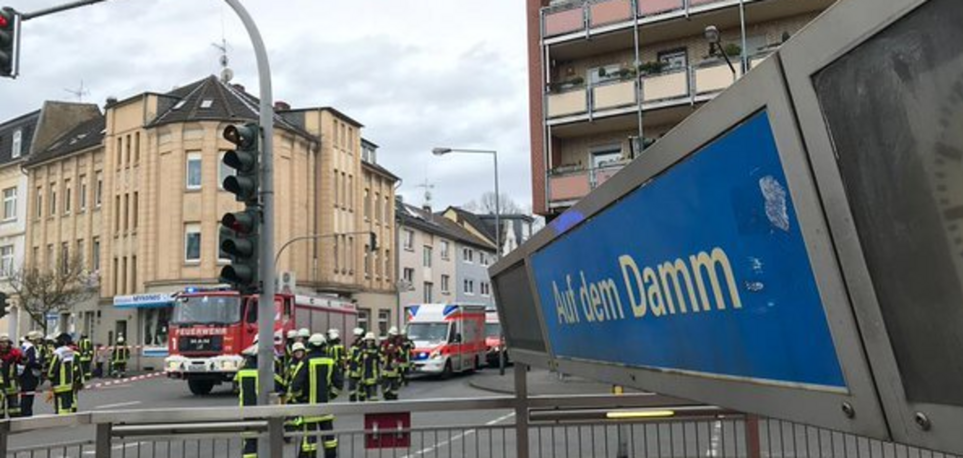 В Германии столкнулись поезда метро: десятки раненых