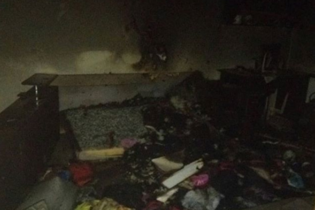 У Києві чоловік підпалив квартиру та стрибнув із 13 поверху