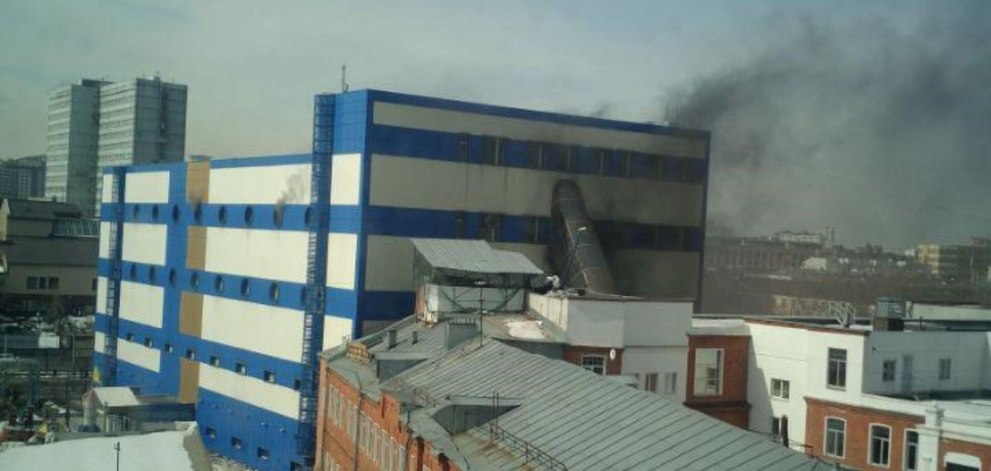 Пожар в ТЦ Москвы: стало известно о гибели мужчины