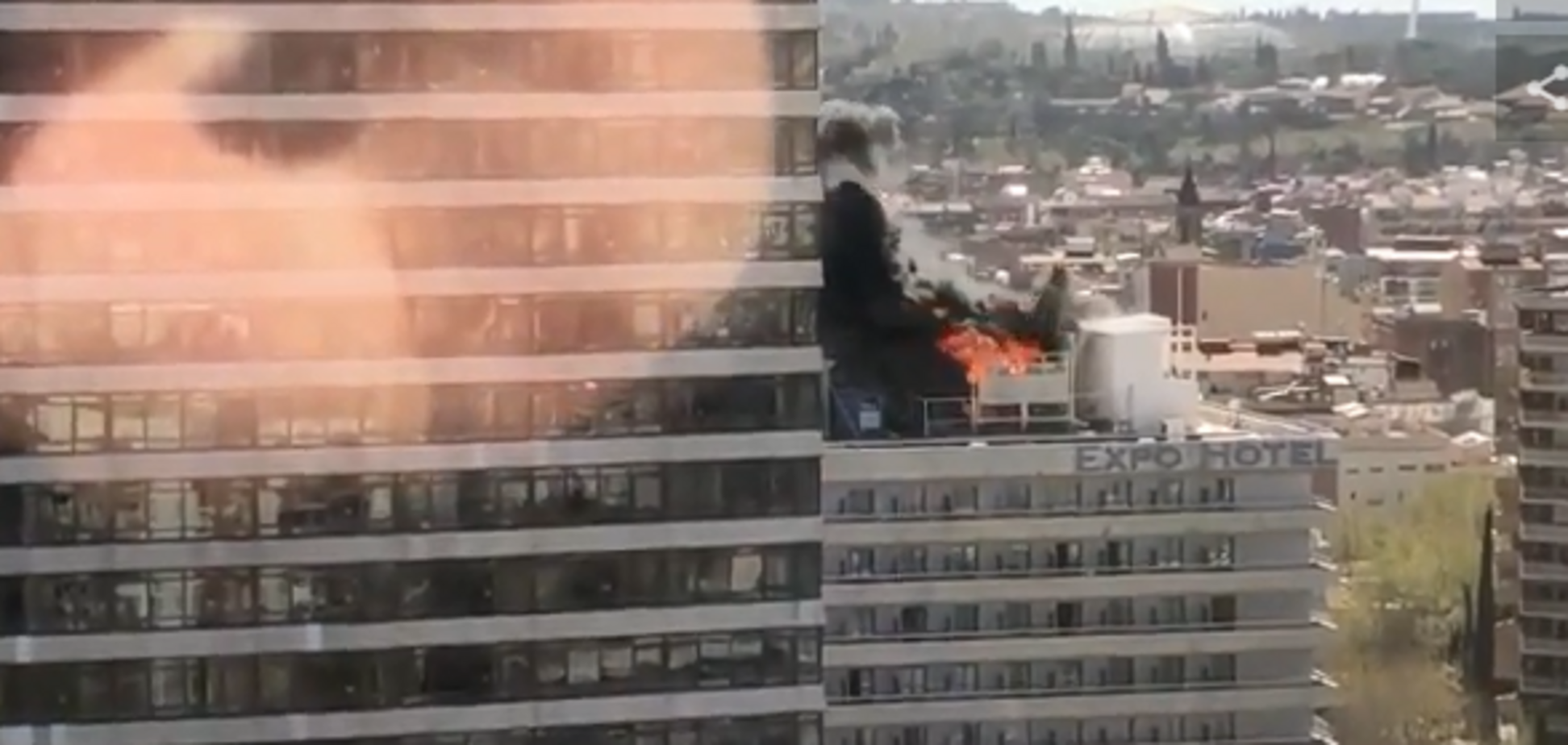 У Барселоні спалахнула потужна пожежа в готелі: з'явилося відео
