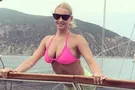 "До чего довели": Волочкова в мужских трусах ответила критикам