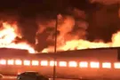 Обвалилась крыша: в России заполыхал очередной крупный магазин