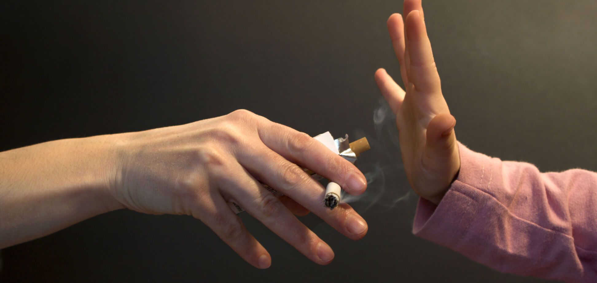 Дети курящих родителей подвержены смертельному заболеванию