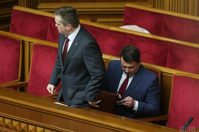 Ситник проти Холодницького: кому довіряють українці