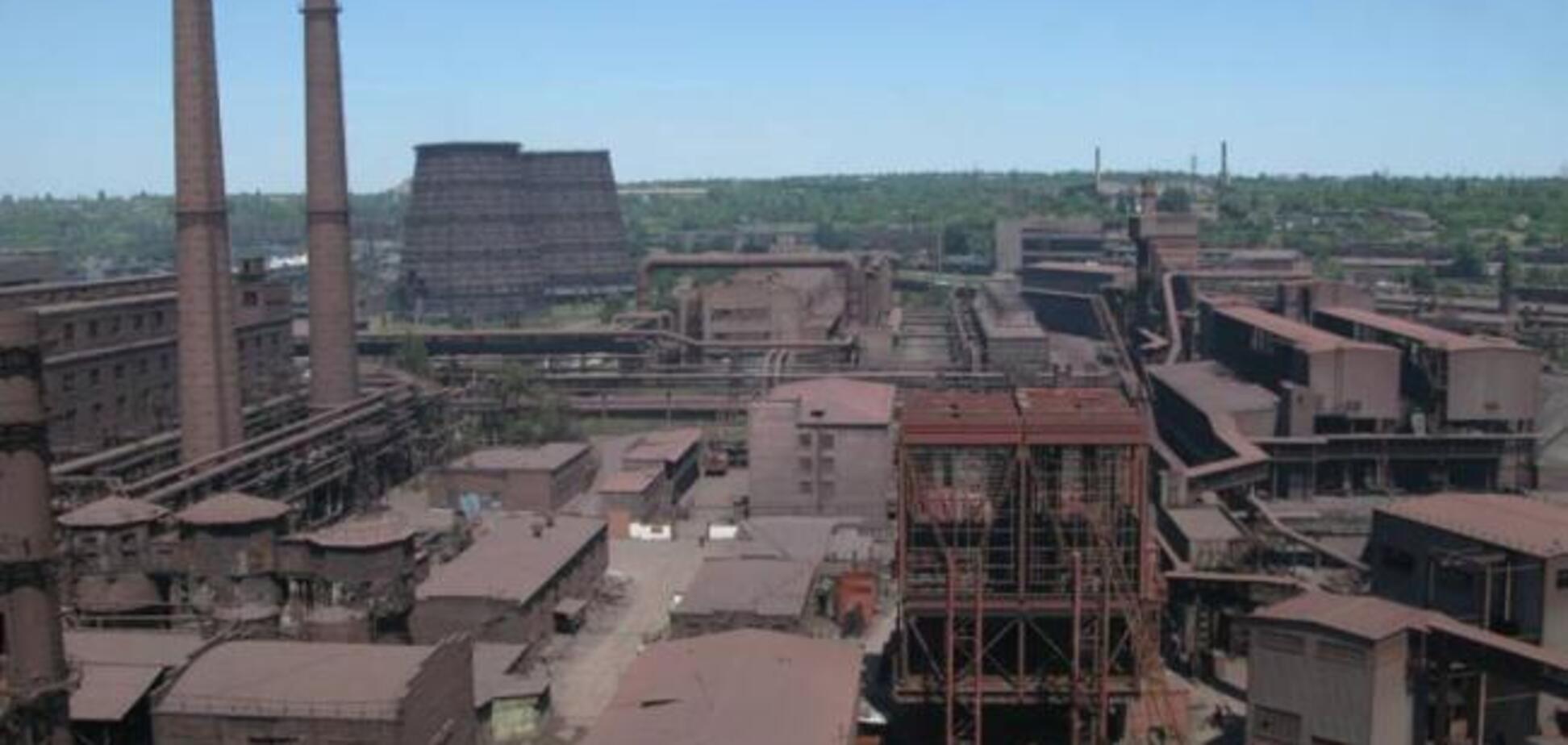 В 'ДНР' мощный пожар уничтожил часть завода: список потерь