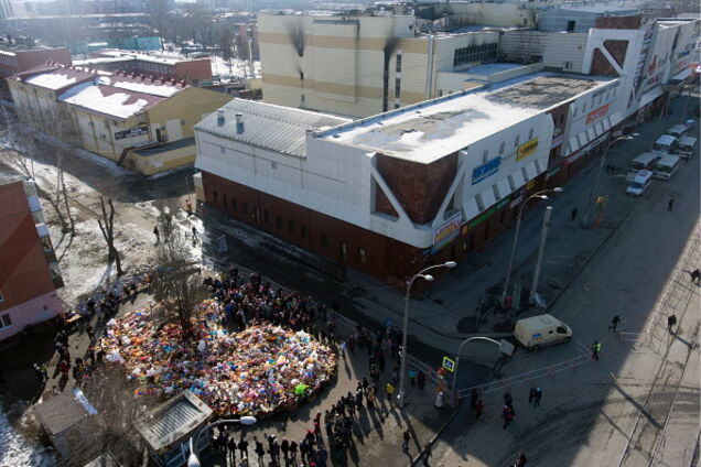 'Пока чай допьют': сотрудник МЧС объяснил, почему оставили гореть детей в Кемерово