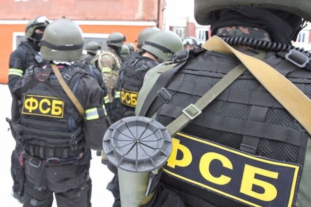 Наліт під час молитви: ФСБ влаштувала збройну провокацію в Криму
