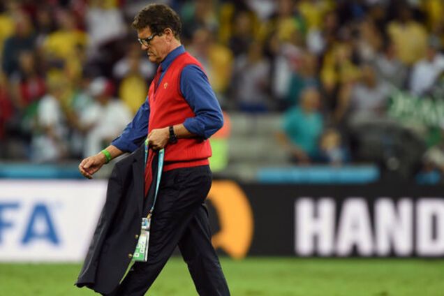 Легендарний футбольний тренер, який поставив росіян на місце, завершив кар'єру