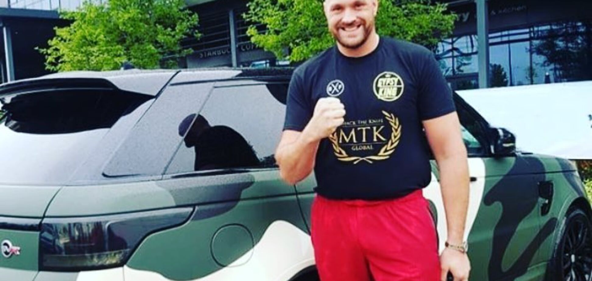 Фьюри сбросил 50 килограмм и выложил полуголое фото