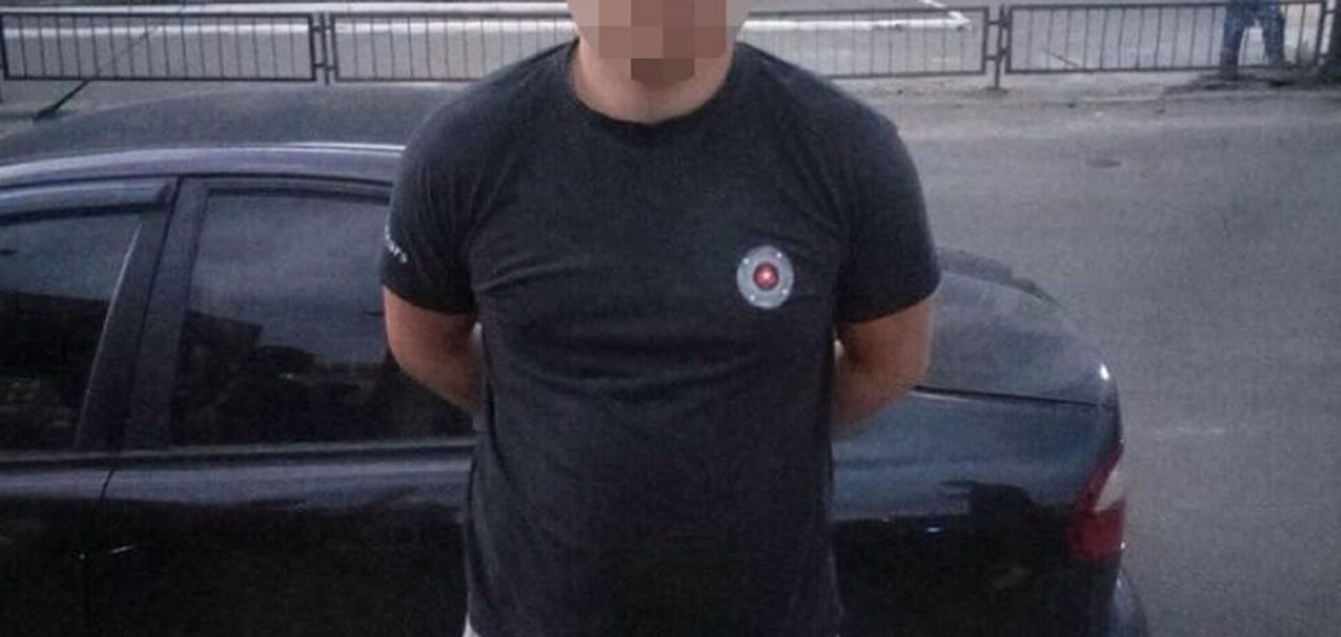 Битой по голове: в Киеве избили полицейского за замечание