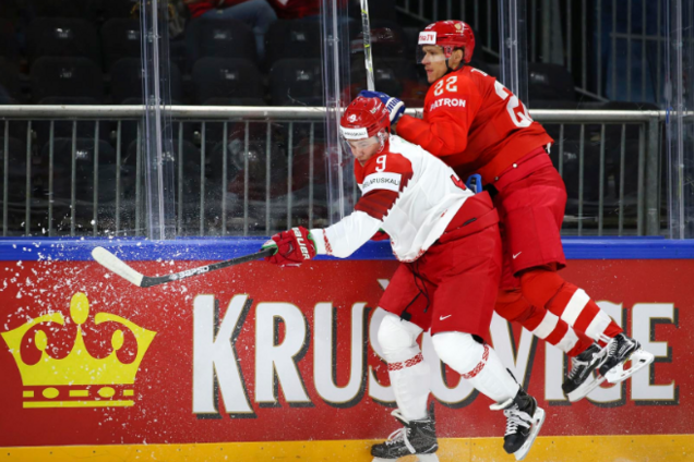 В России хоккеист 'Сокола' умер во время игры