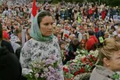 В Одессе устроили стриптиз у памятника Неизвестному матросу
