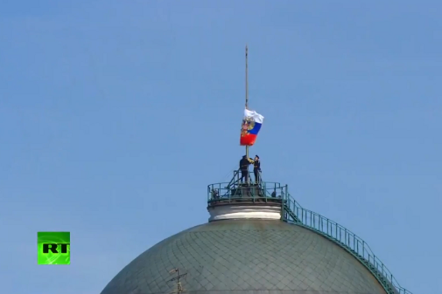 'Не встал на Путина': дипломат высказался об инциденте на инаугурации президента России  