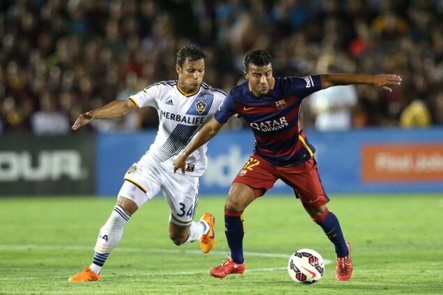 С центра поля: футболист забил умопомрачительный гол с лета