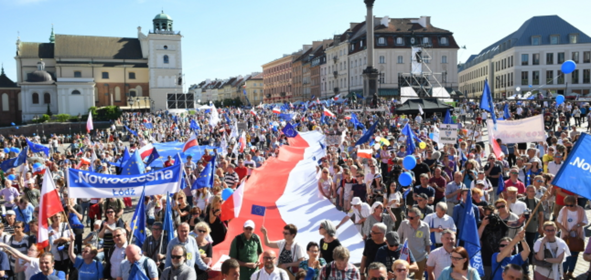У столиці Польщі пройшли масові протести: подробиці та фото