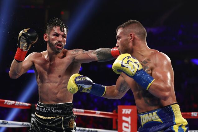 Ломаченко – Линарес: видео нокдауна украинца