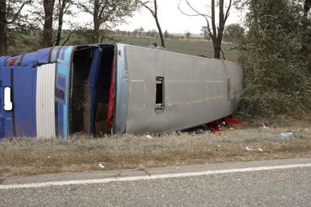 У Польщі впав у рів автобус з українцями