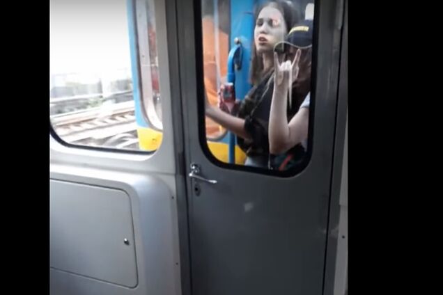 Шокували пасажирів: стала відома доля екстремалок з метро Києва