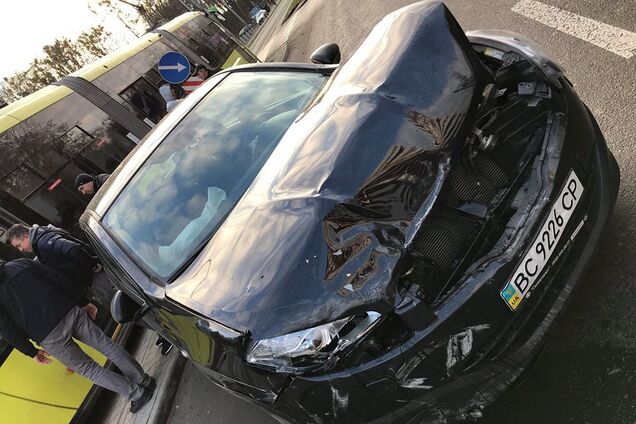 Во Львове девочка на Porsche устроила ДТП: наказание удивило