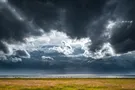 Жара отменяется: синоптики дали прогноз погоды до сентября в Украине