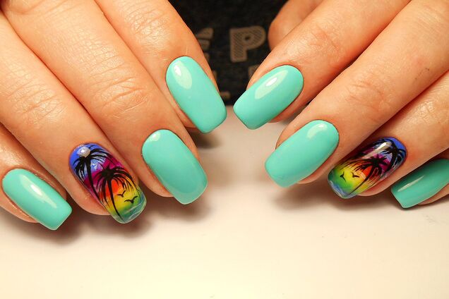 Тренды-2018: яркий маникюр и идеи на лето