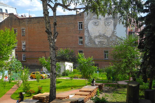 Суд вирішив долю скверу Небесної сотні в Києві