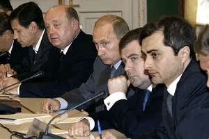 Владимир Путин, Дмитрий Медведев и Владислав Сурков