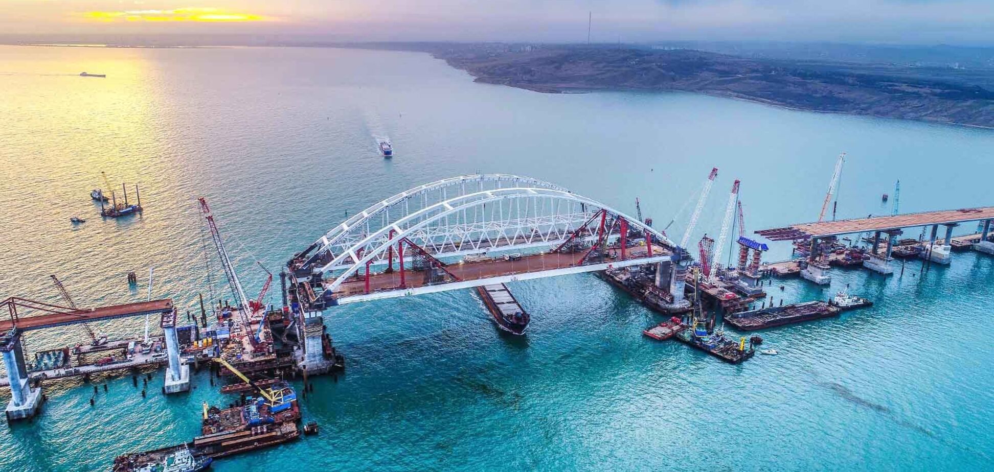 Крымский мост: Боровой обличил имитацию Путина