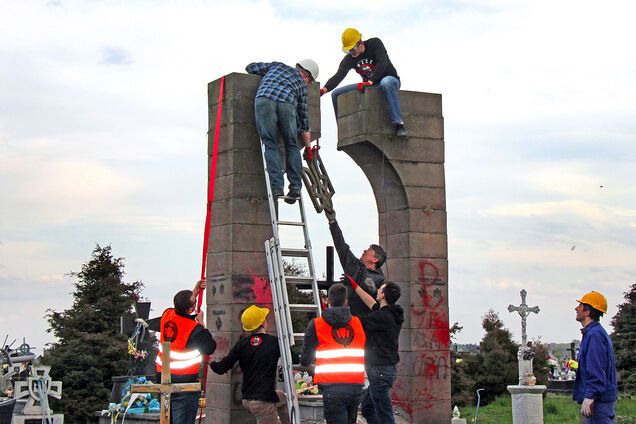 В Польше собрались раскопать скандальную могилу воинов УПА
