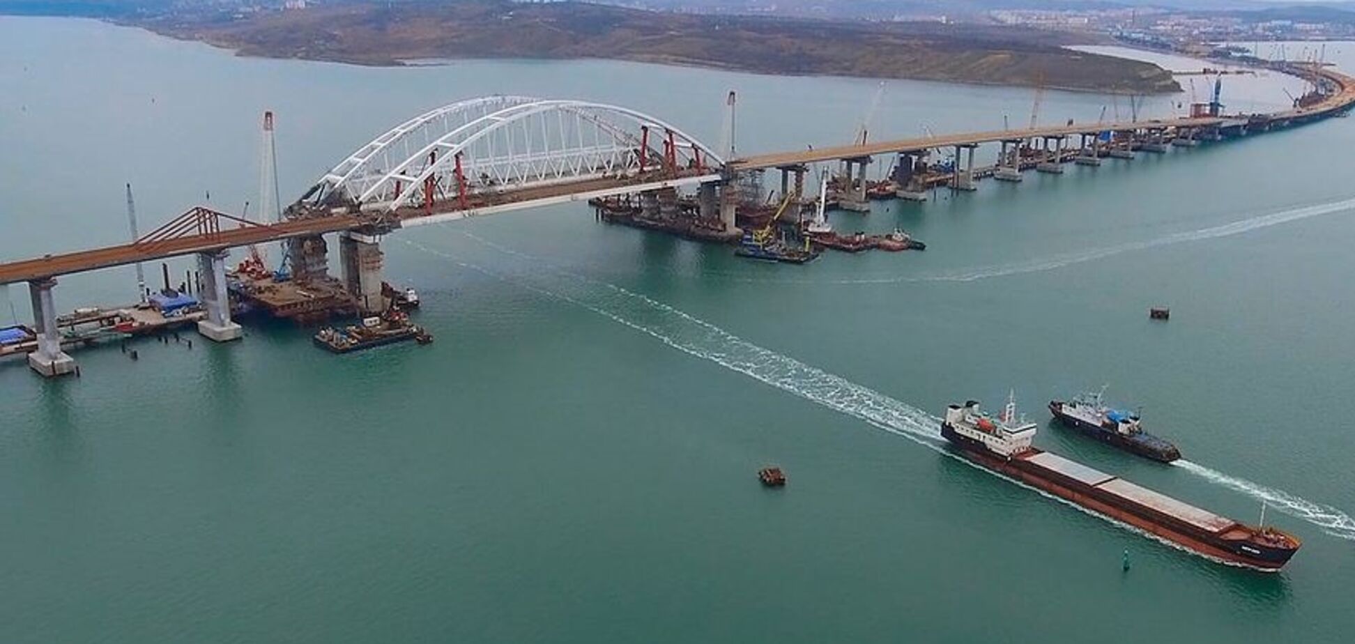 Мостобєсіє: імідж Великого ПУ