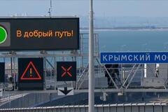 Оккупанты официально открыли Крымский мост
