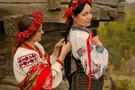 девушки в вышиванках