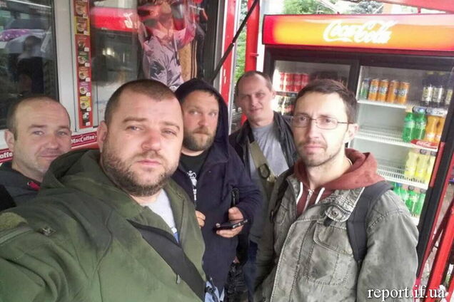 В Ивано-Франковске АТОшники проучили водителя маршрутки: фотофакт