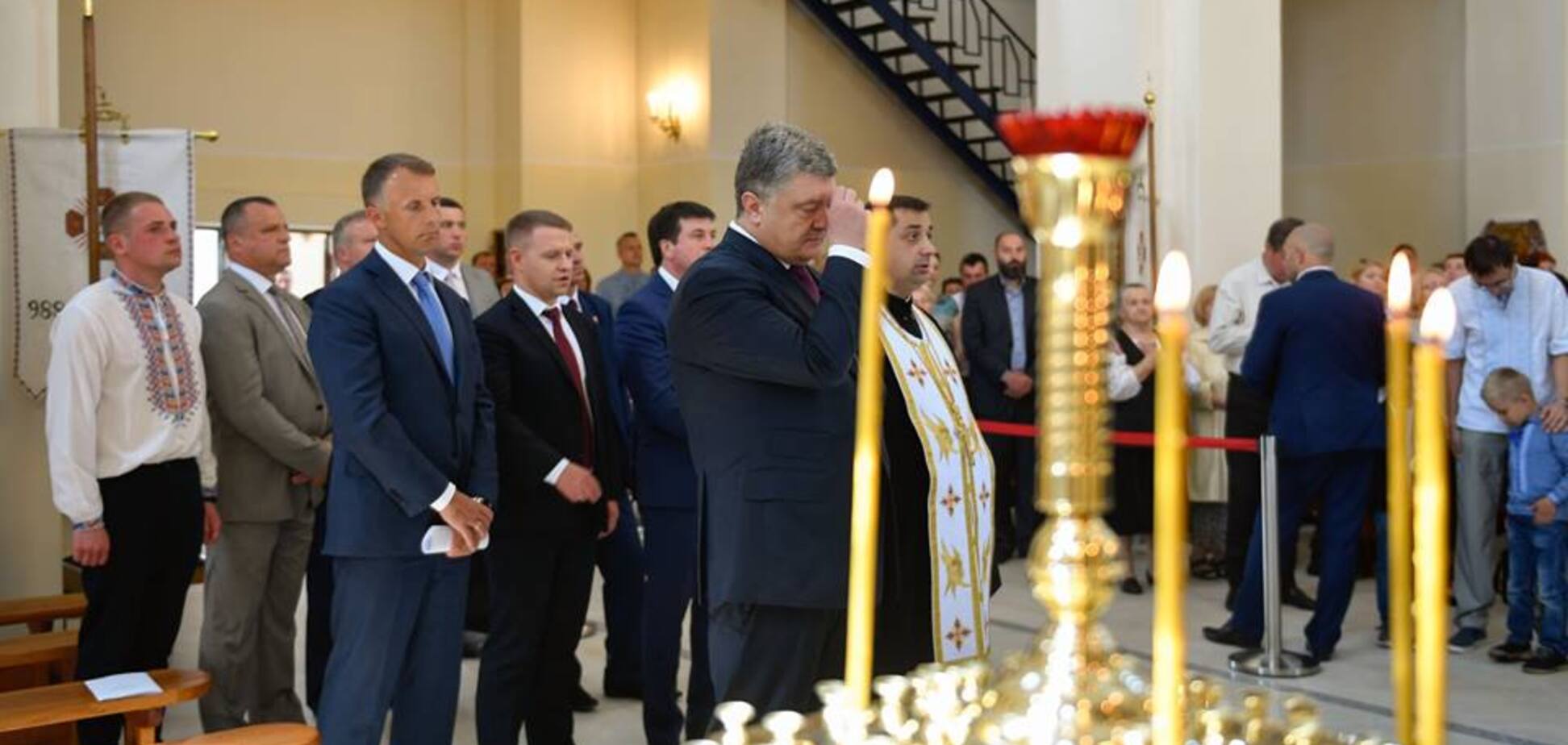 Порошенко принял участие в историческом молебне