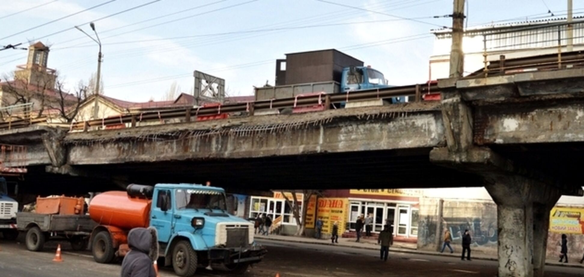 В Киеве назрел скандал с мостом на Шулявке