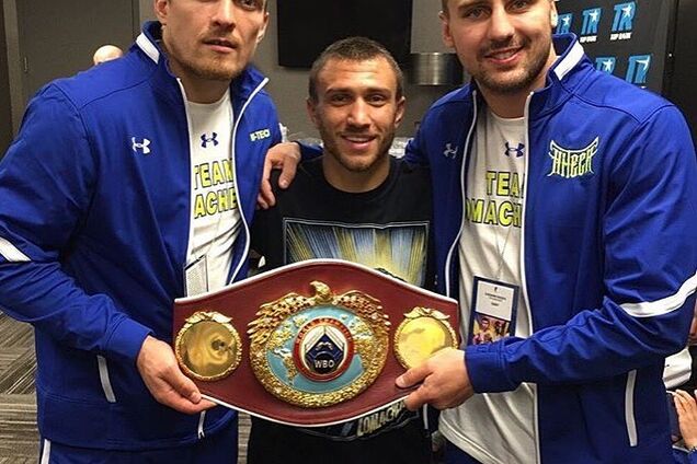 'Заслуживает быть чемпионом': сильнейший боксер России восхитился украинцем