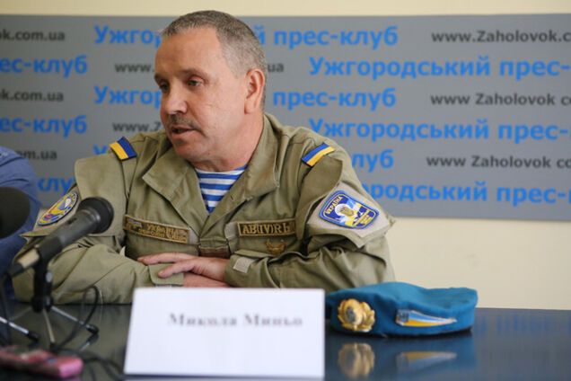 "В нас прицельно летели снаряды": "Киборг" рассказал про ужасы войны в аэропорту Донецка