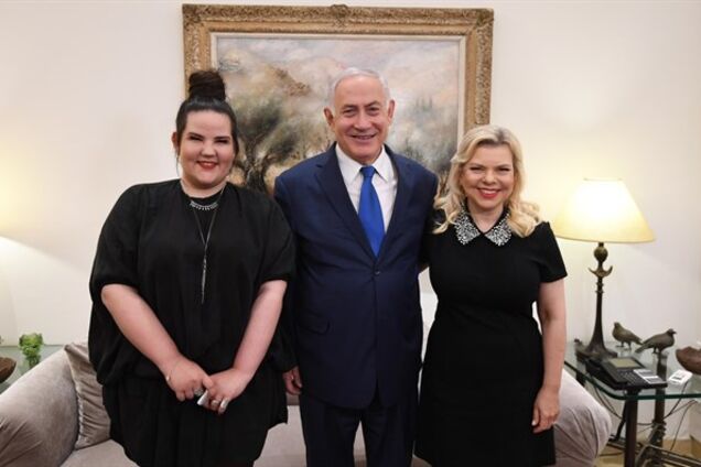 Премьер Израиля станцевал "курочку" с победительницей Евровидения-2018 Неттой Барзилай 