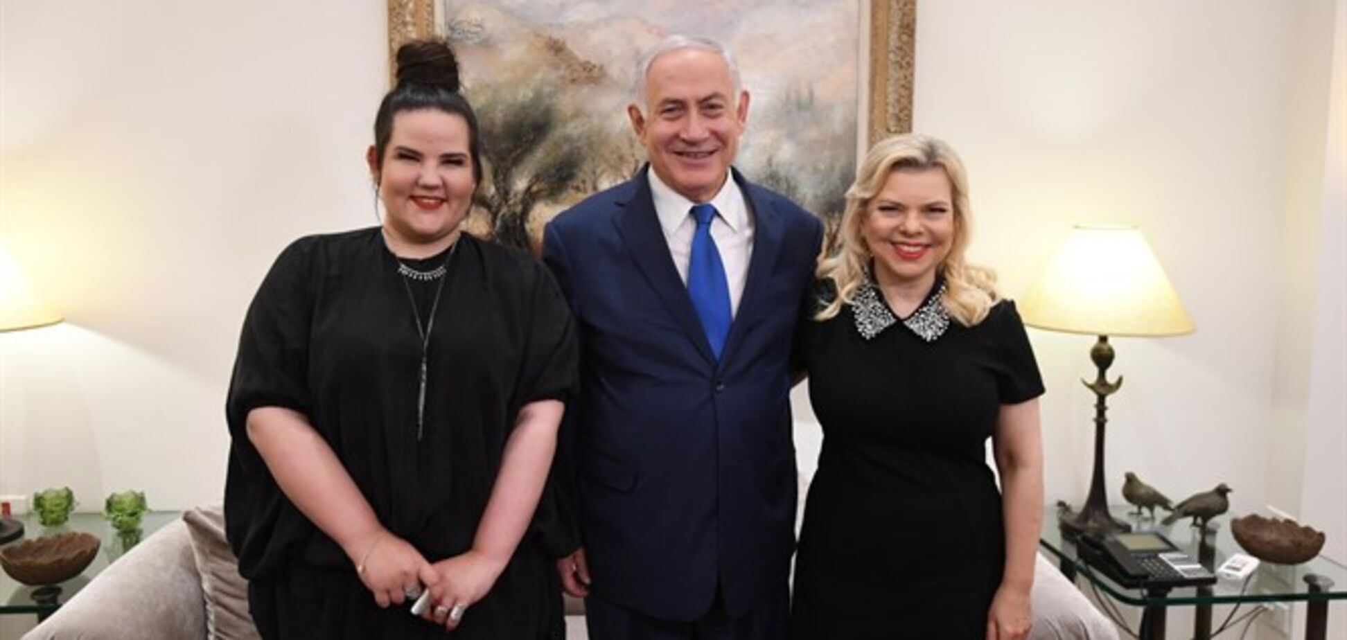 Премьер Израиля станцевал 'курочку' с победительницей Евровидения-2018 Неттой Барзилай 