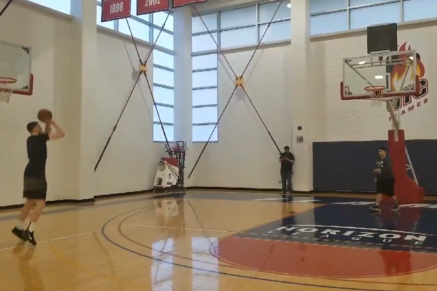 Баскетболист сборной Украины произвел фурор в США