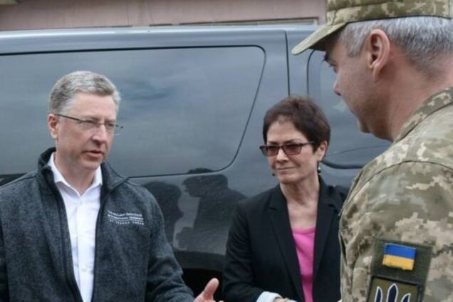 Украина заслуживает получить от США больше оружия - Волкер