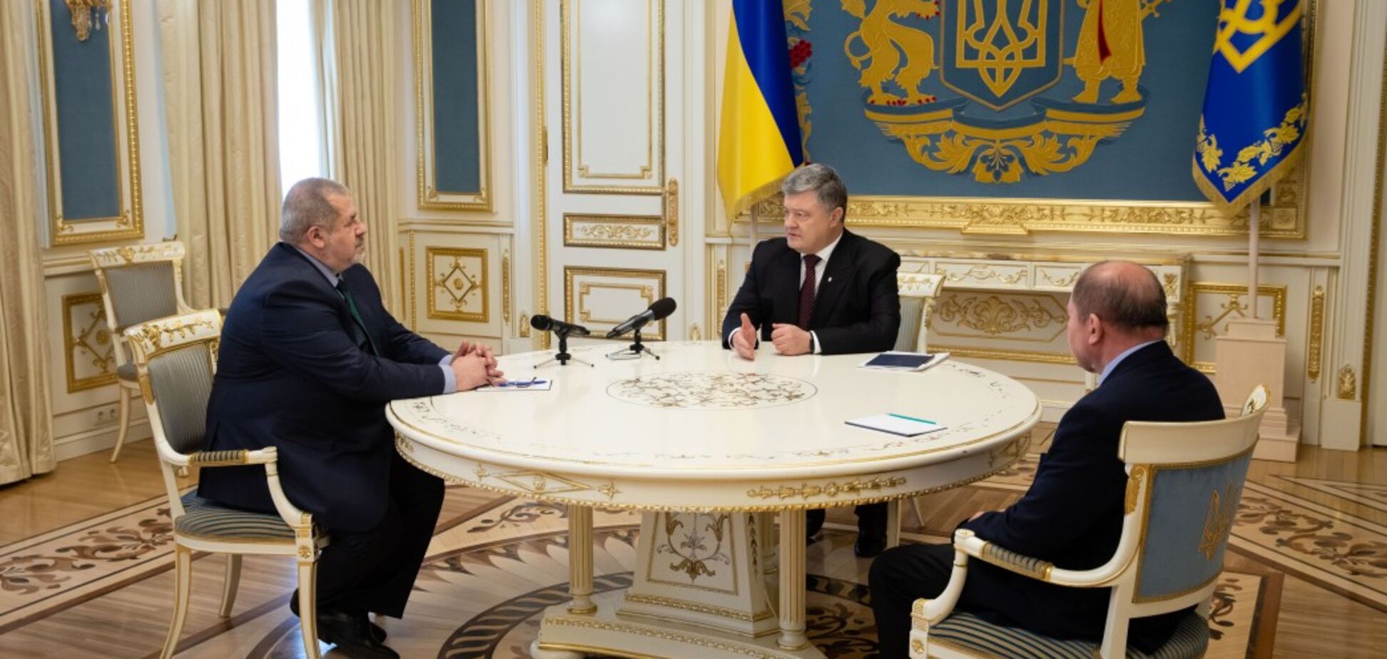 Відгук Закону про позбавлення громадянства кримчан: Порошенко пояснив, що зміниться