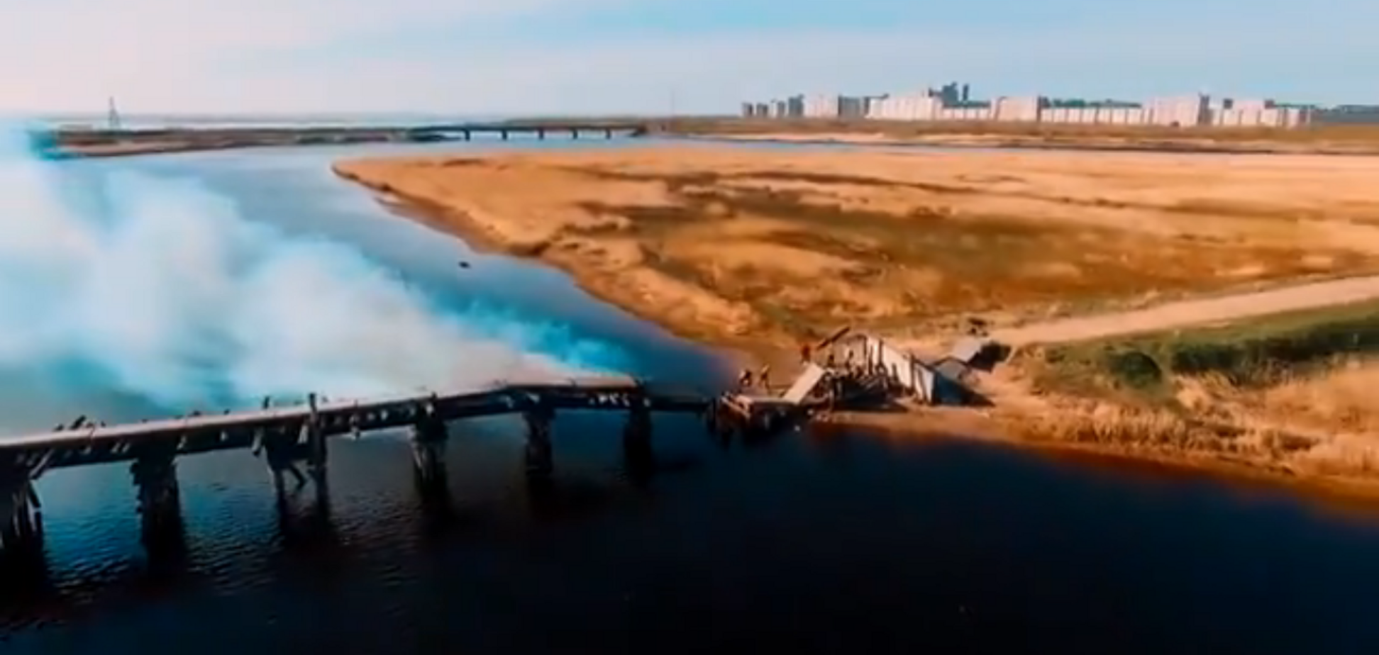 У Путина замахнулась на Ла-Манш: в сети показали мост-развалину в России. Видеофакт