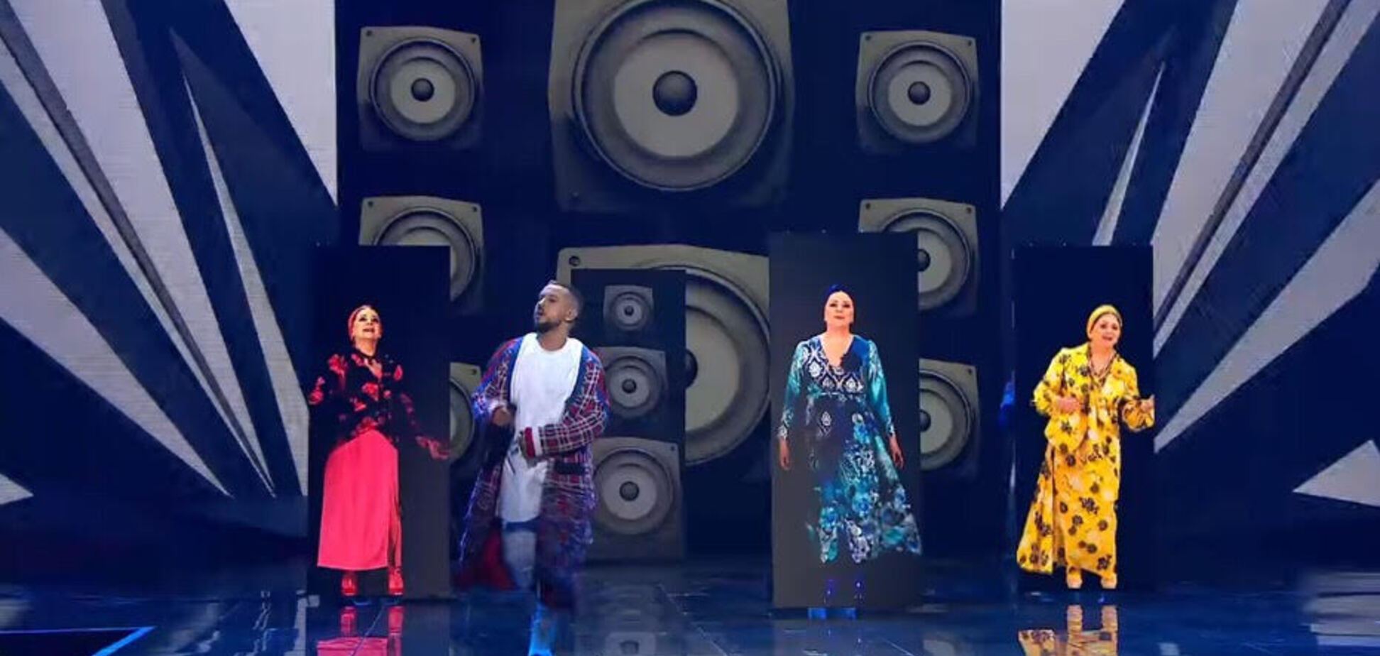 MONATIK заспівав з 3-D версією Ніни Матвієнко