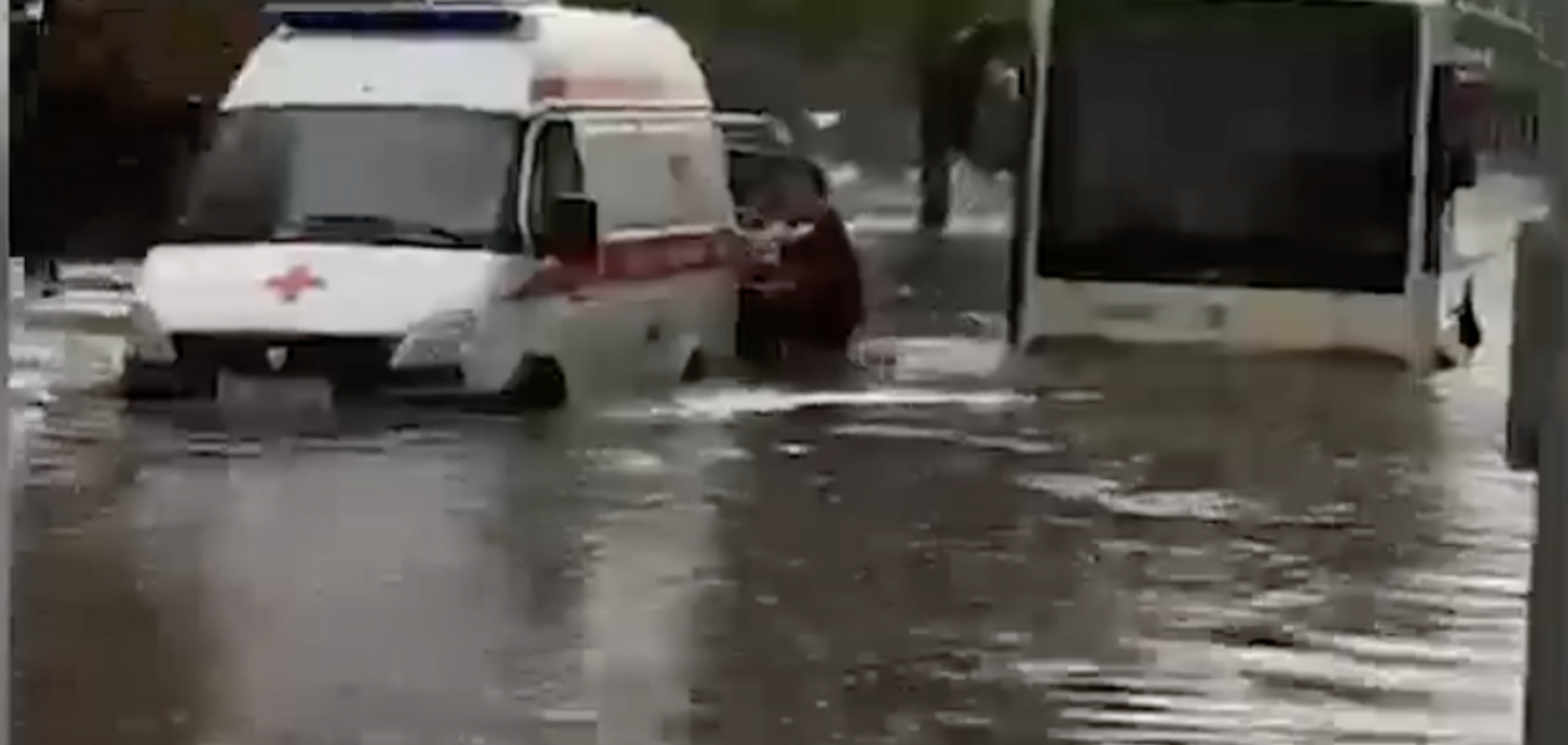 Москву сильно затопило: опубликовано видео бедствия 