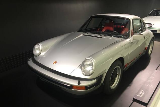 Музей Porsche в Штутгарте