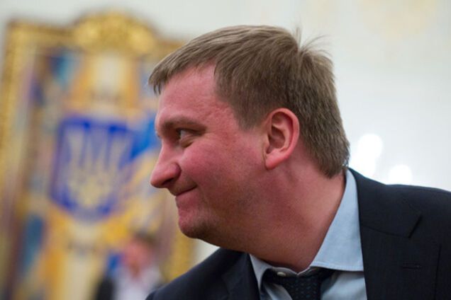 Пока вы воюете, министр танцует с девочками в отеле за €3000/сутки