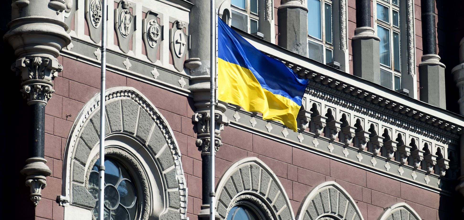 Україна збільшила дефіцит платіжного балансу