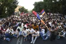Протесты в Армении: дипломат объяснил, кто дергает за ниточки