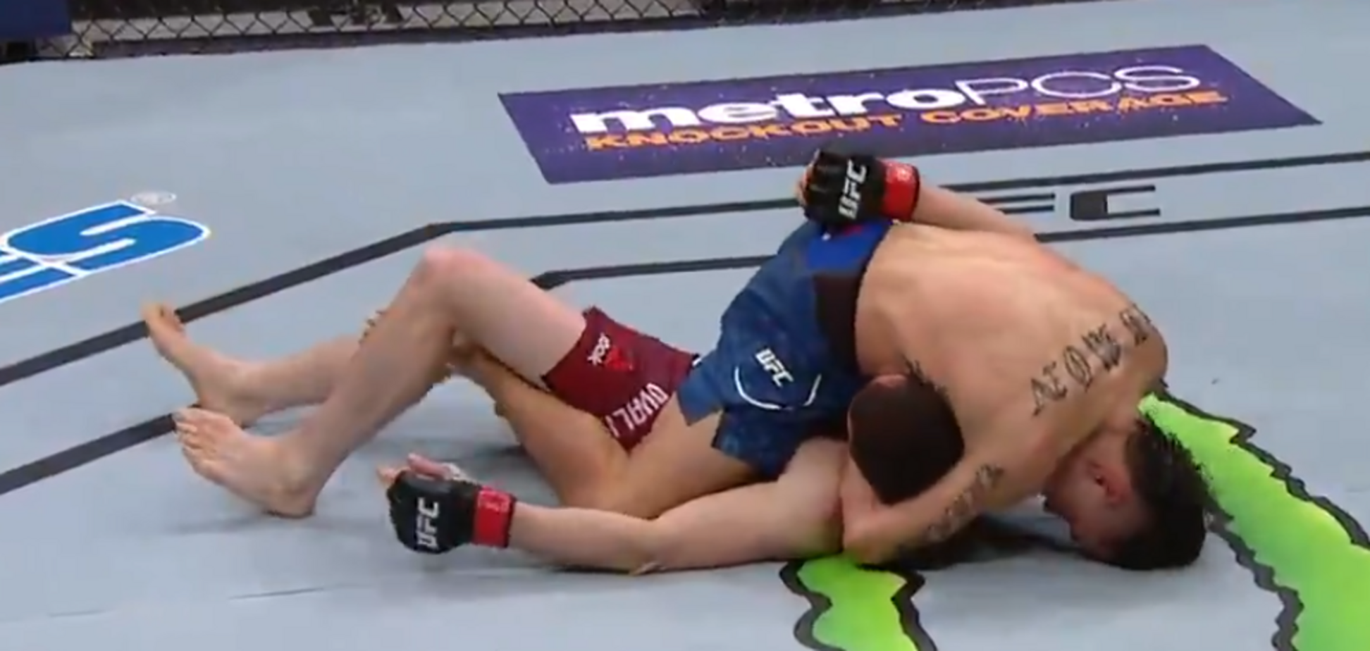 Боєць UFC ризикнув життям заради перемоги і програв